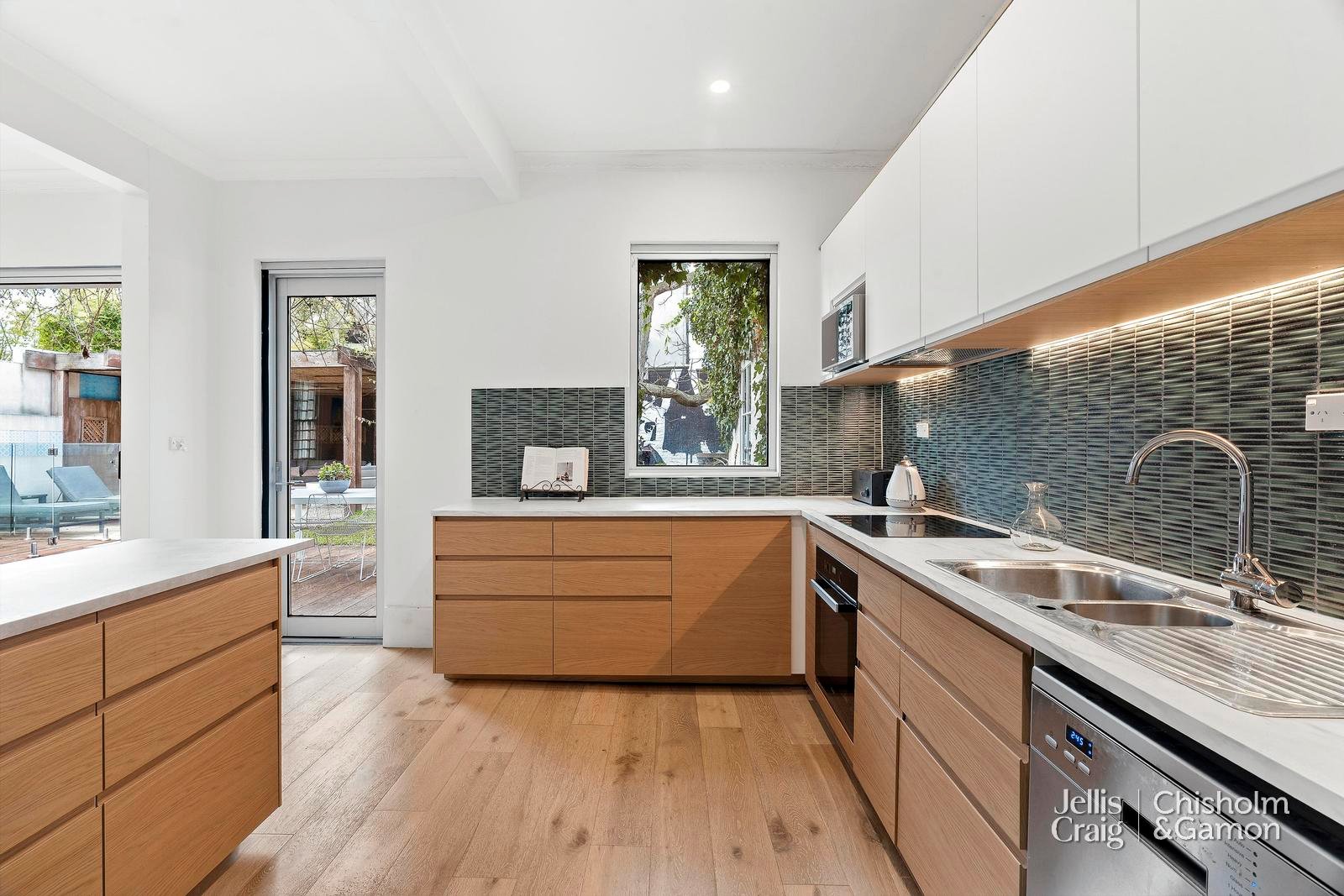 123 Ormond Esplanade, Elwood image 10