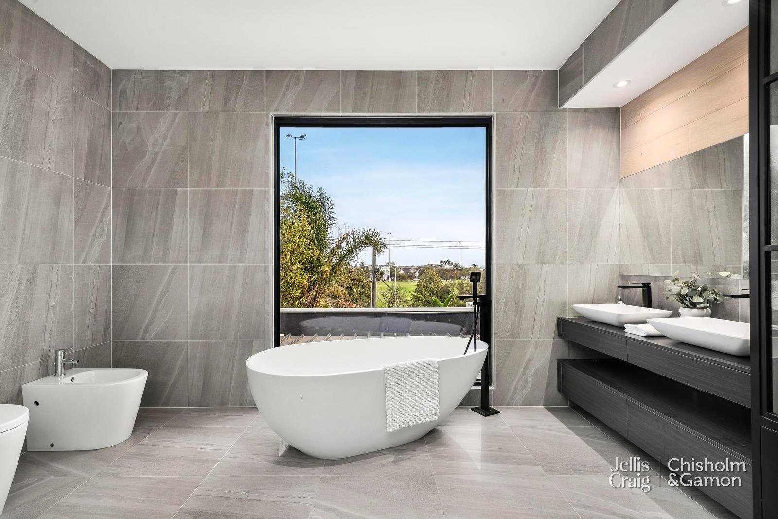 123 Ormond Esplanade, Elwood image 11