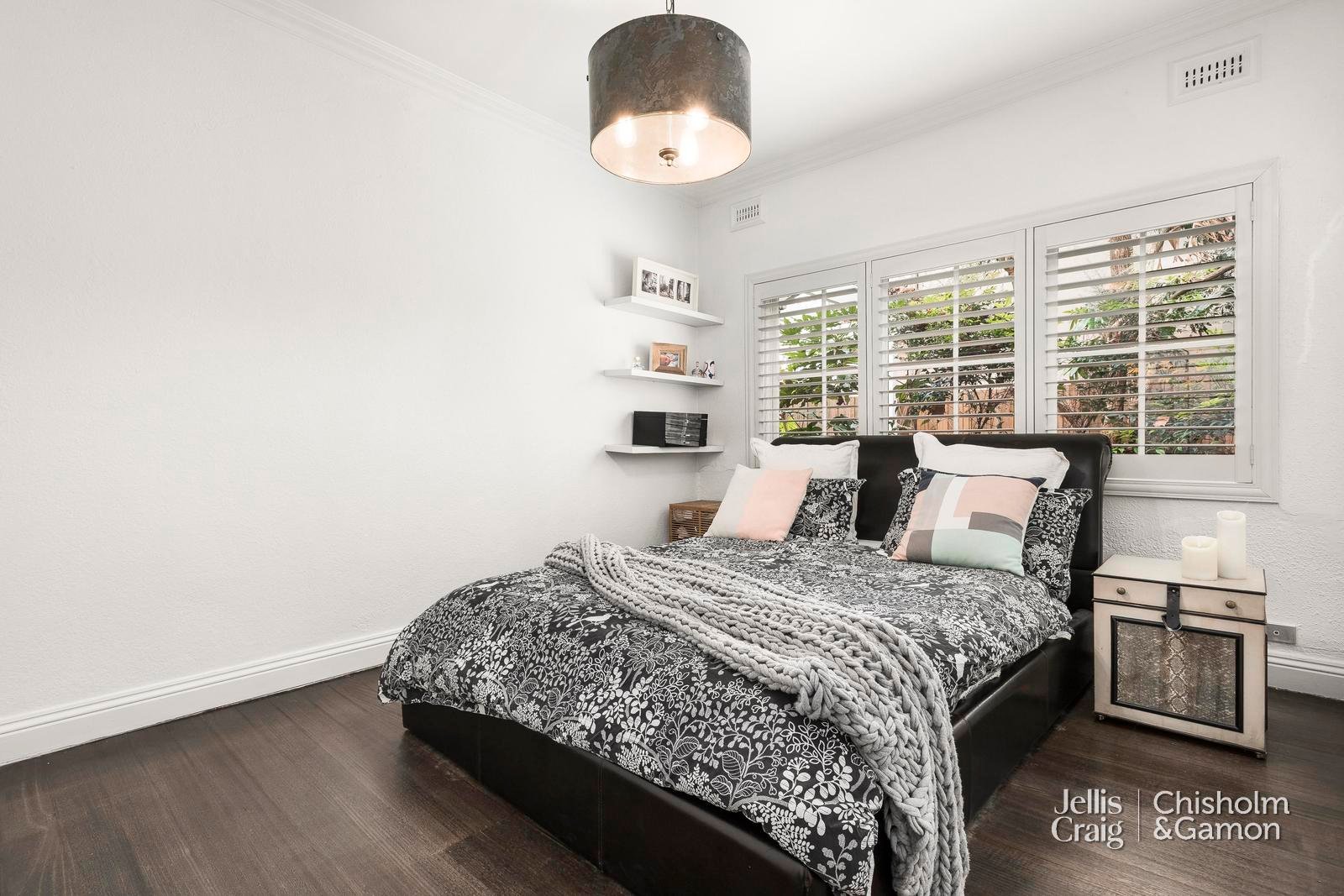 1/23 Pine Avenue, Elwood image 9