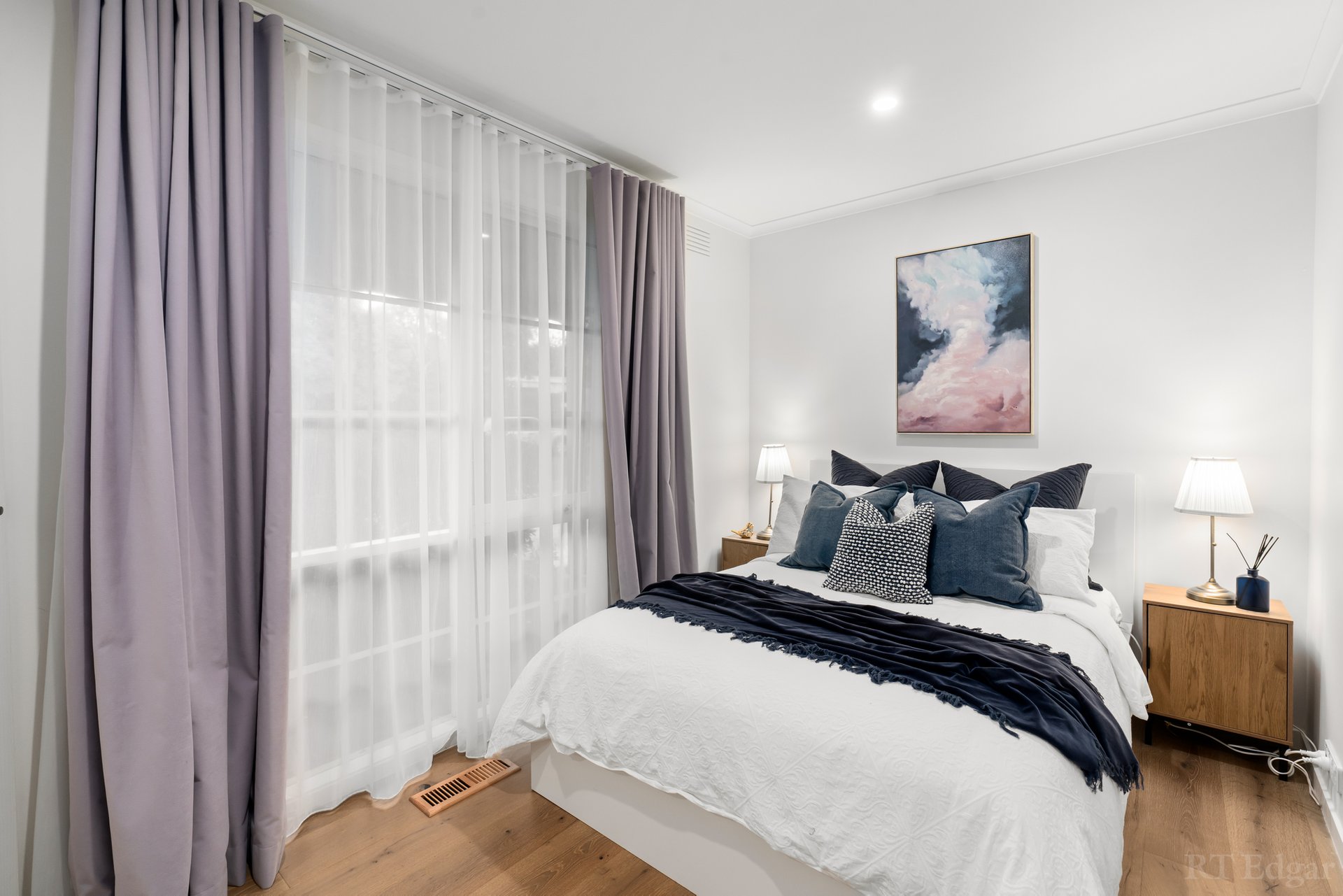 Property Gallery Thumbnail 13