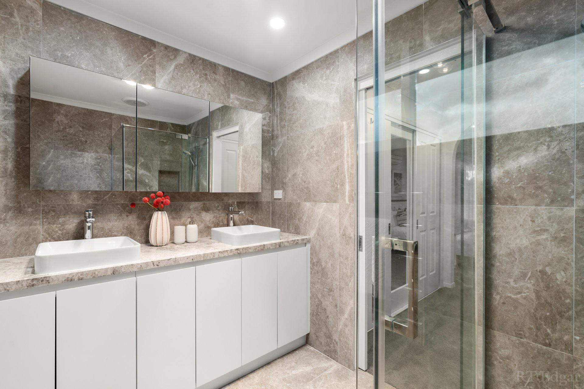 Property Gallery Thumbnail 15