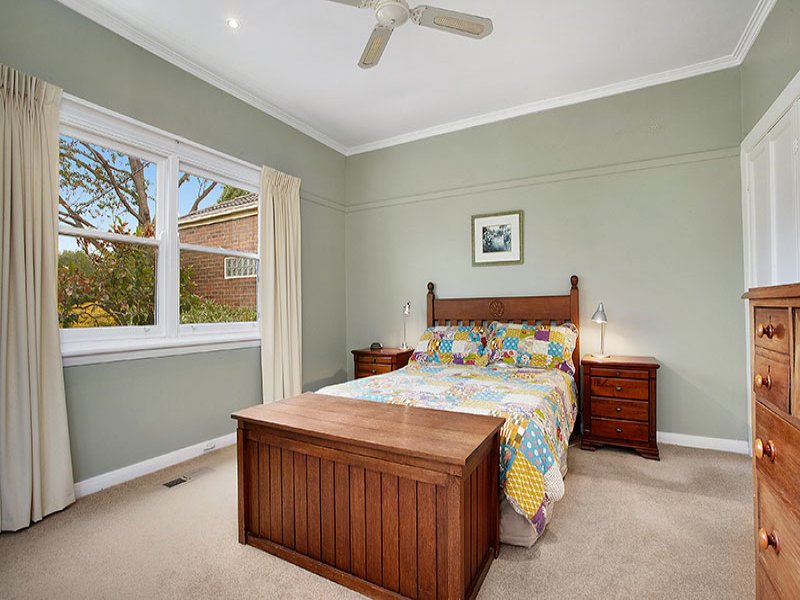 123 Winfield Road, Balwyn North image 6