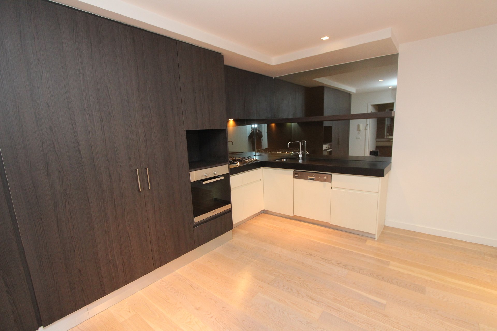 Property Gallery Thumbnail 4