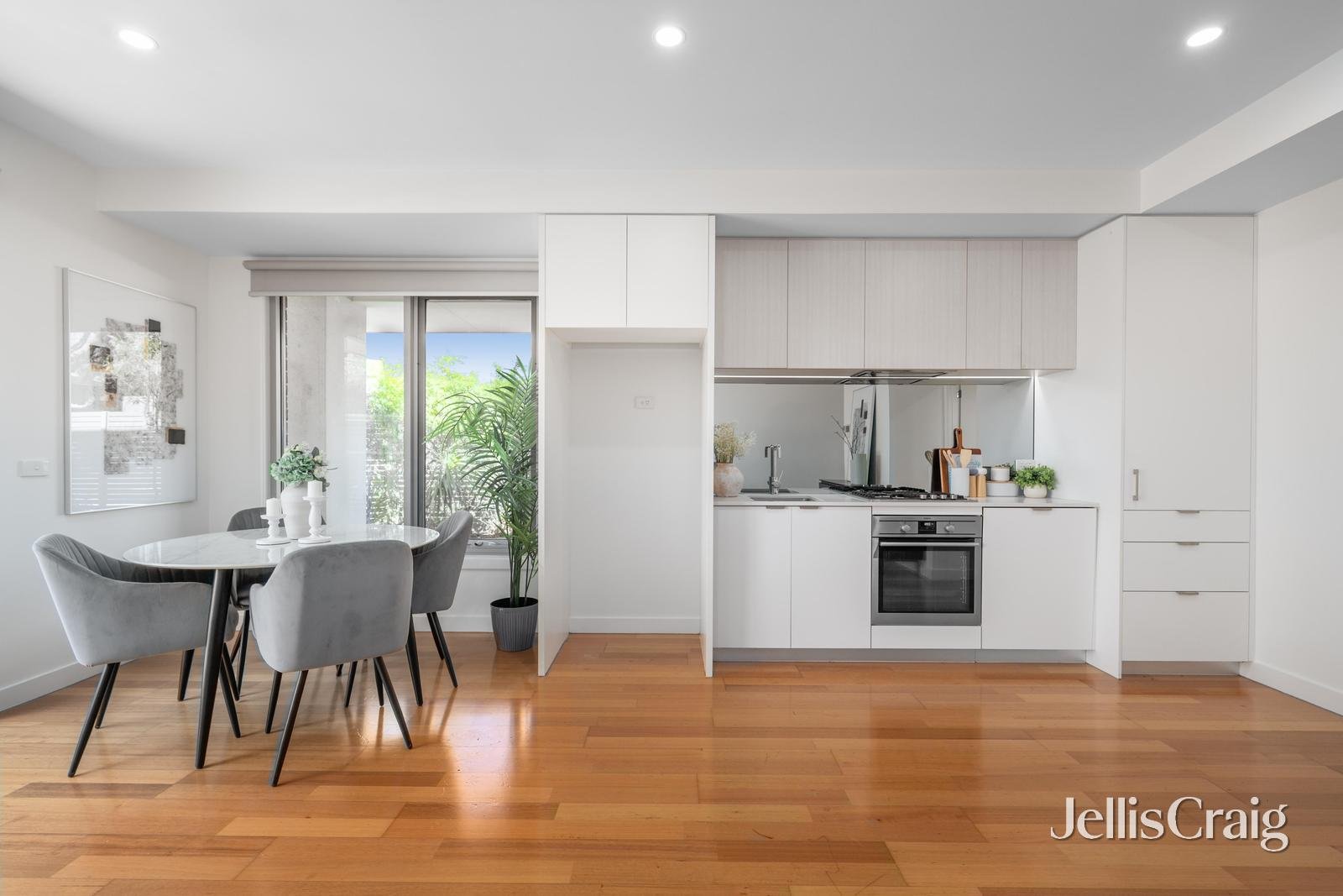 12/303-305 Huntingdale Road, Chadstone image 3