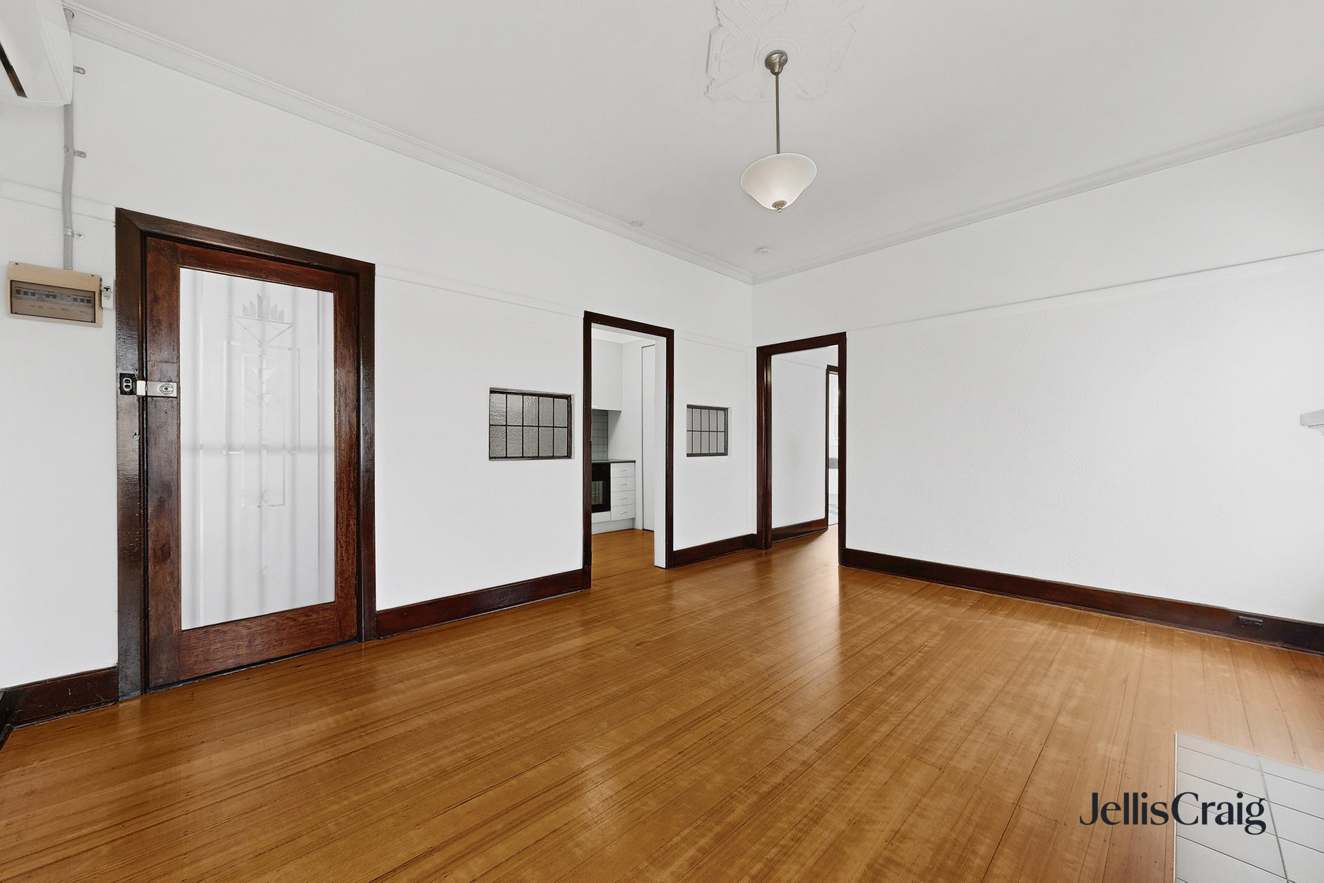 12/30a Mitford Street, St&nbsp;Kilda image 2