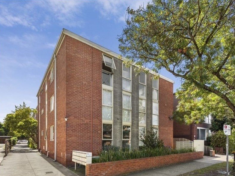 Property Gallery Thumbnail 6