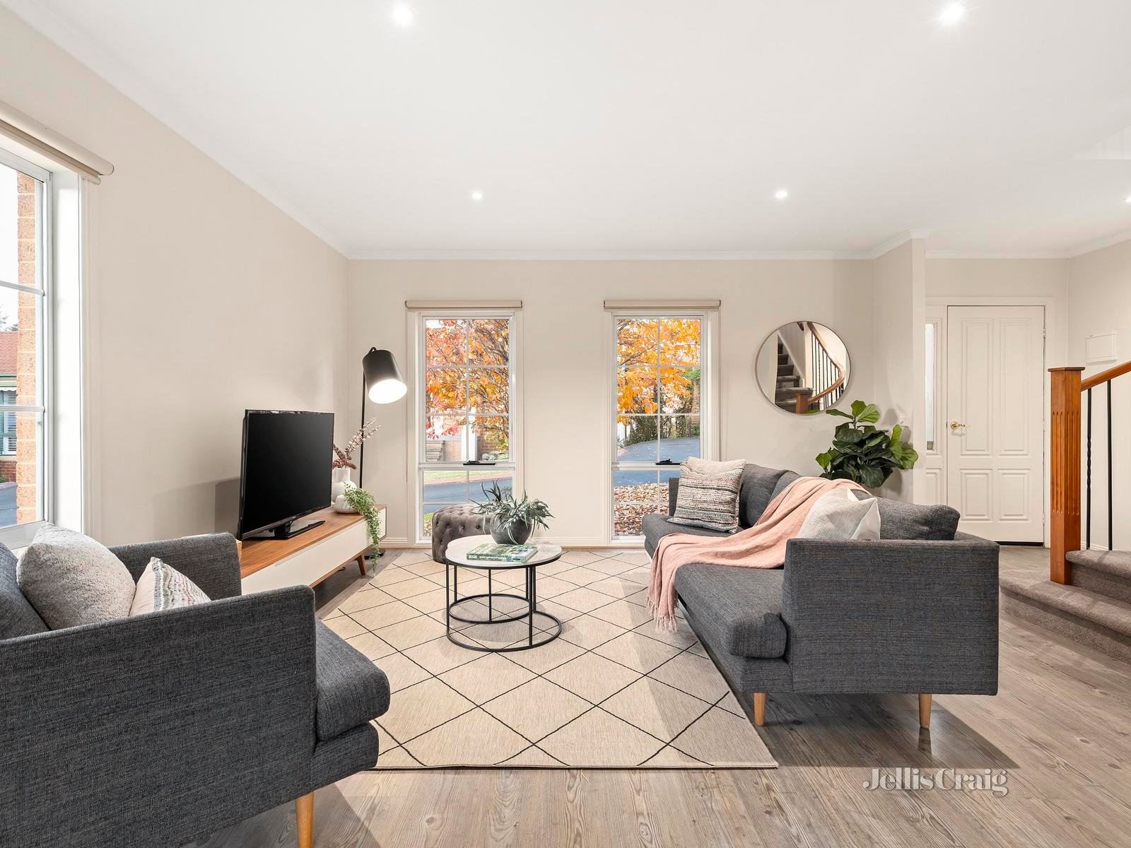 12/33 Leslie Street, Donvale image 2