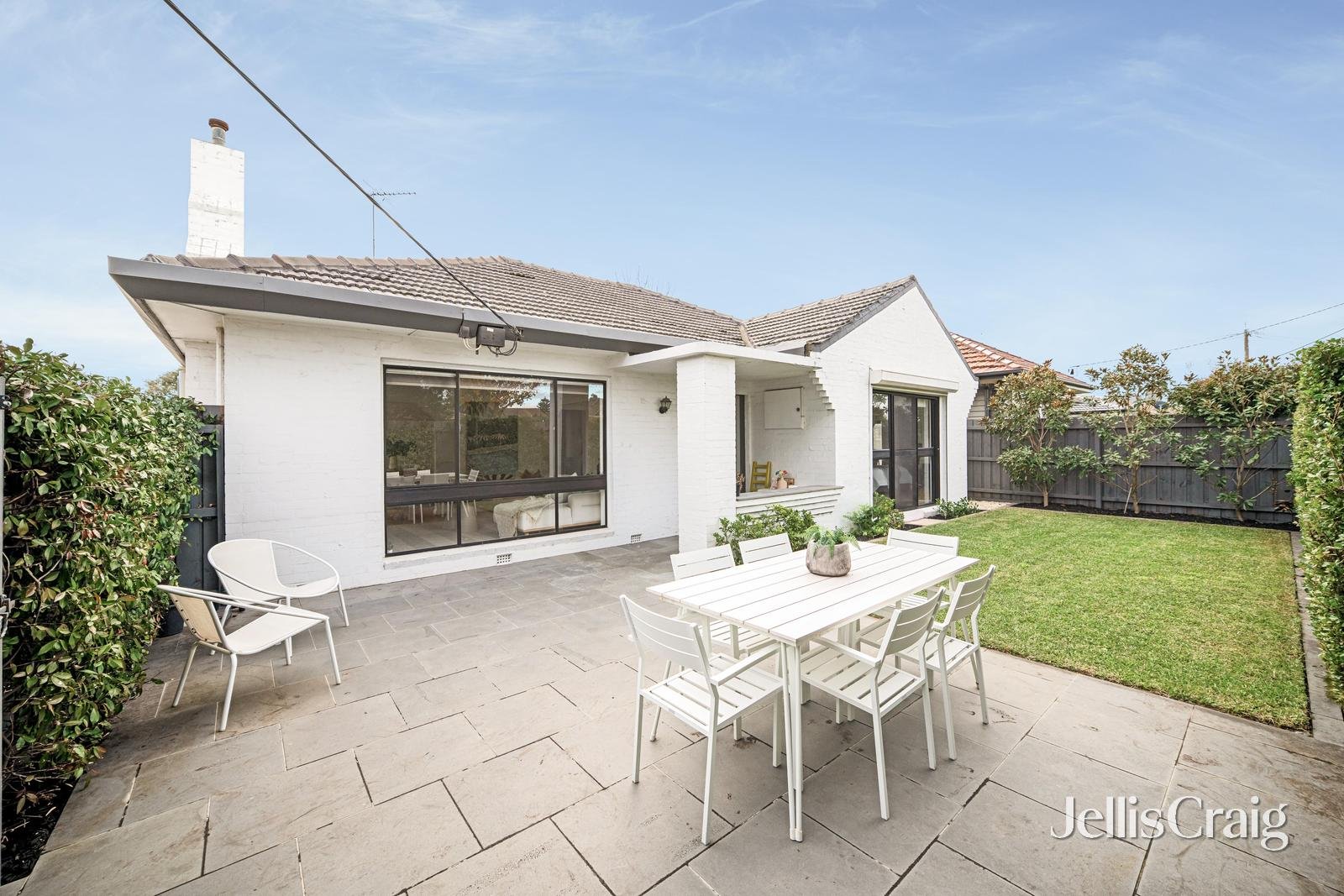 1/233 Warrigal Road, Cheltenham image 11