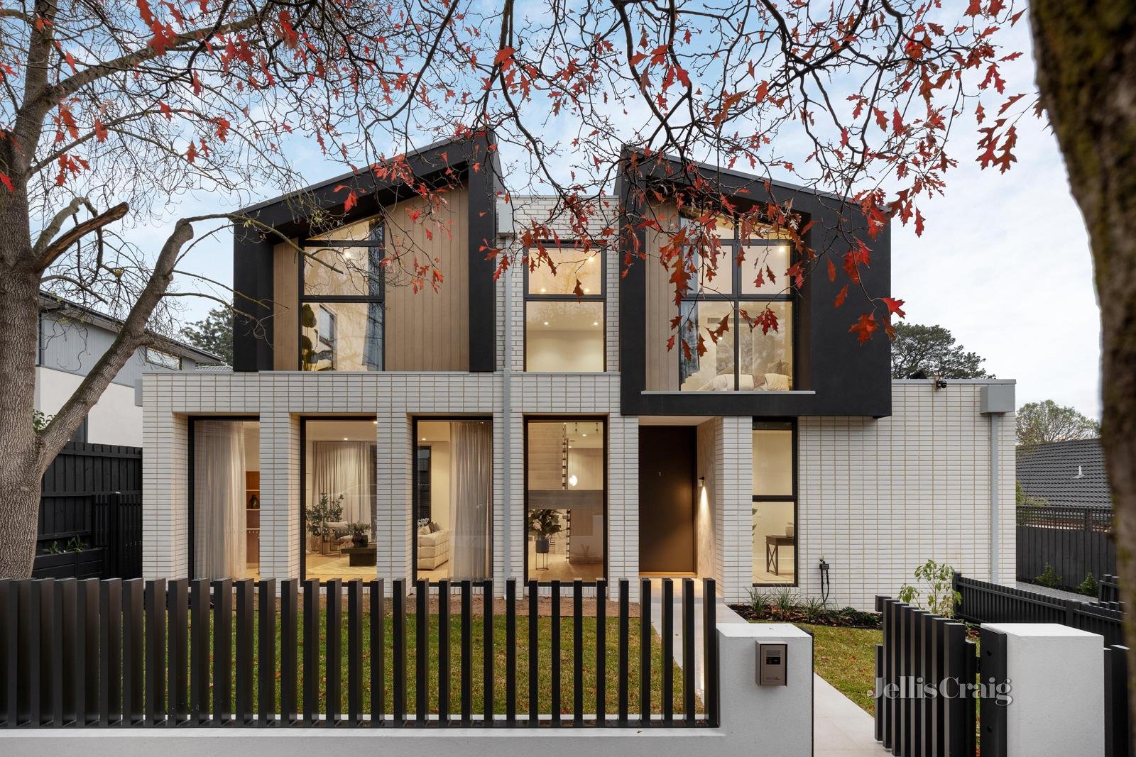 1,2&3/32 Relowe Crescent, Balwyn image 1
