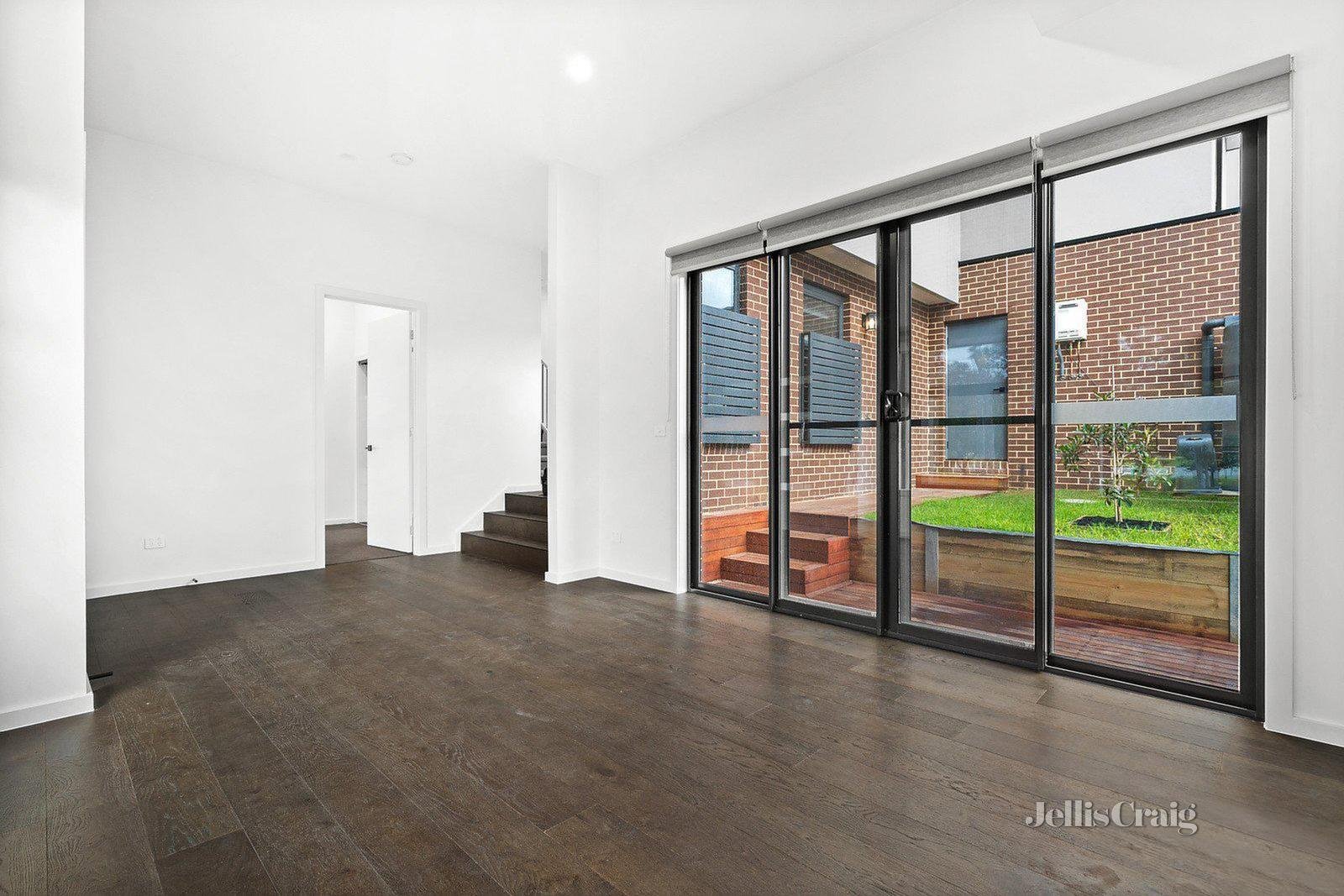 1&2/341 Elgar Road, Surrey Hills image 2