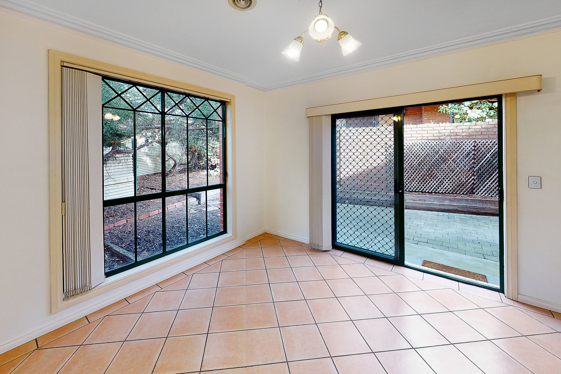 1/238 Buckley Street, Essendon image 3