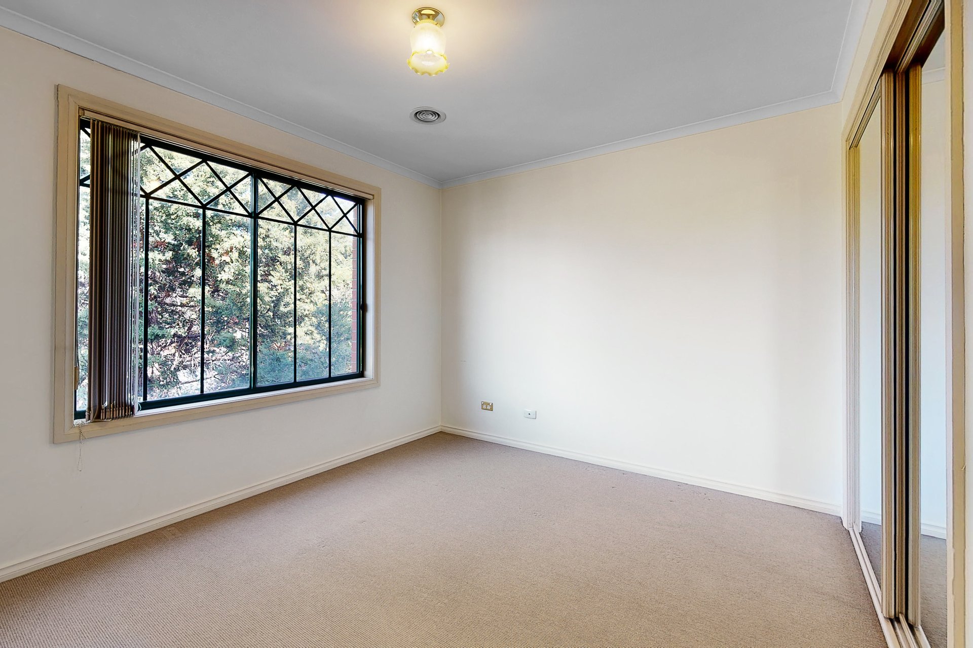1/238 Buckley Street, Essendon image 6