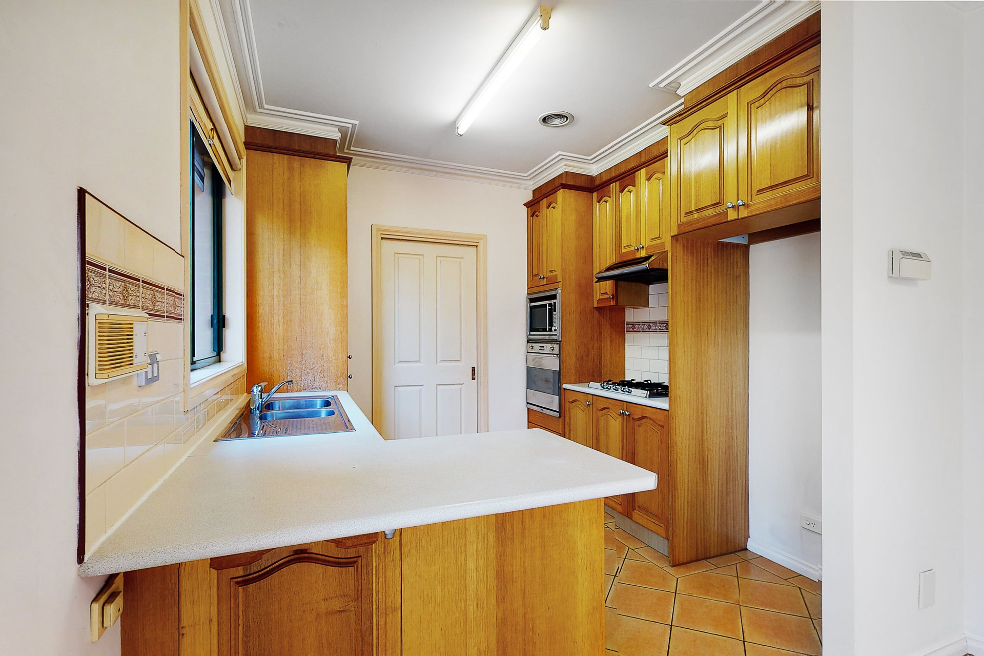 1/238 Buckley Street, Essendon image 2