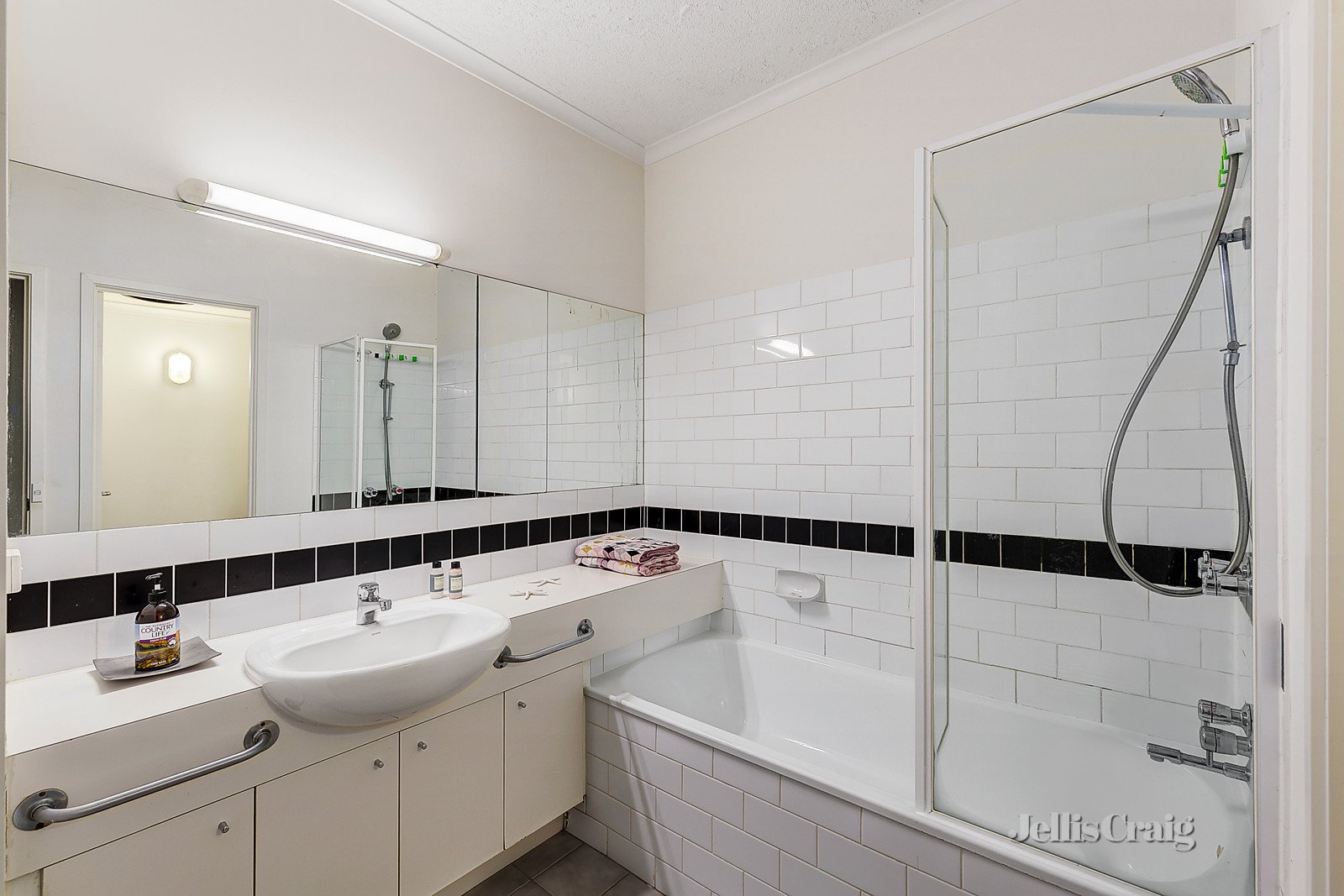 12/39 Rathdowne Street, Carlton image 4