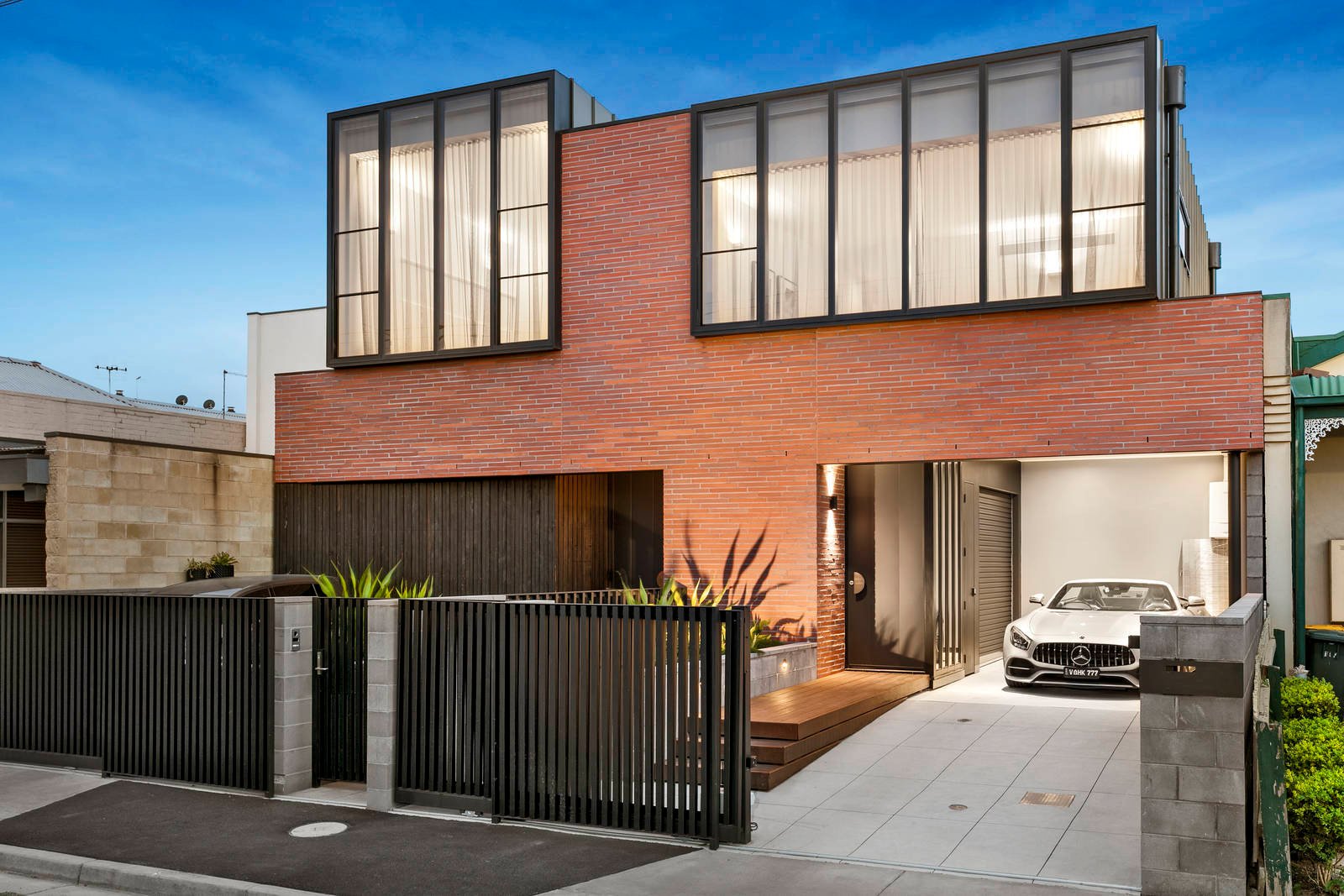 Property Gallery - Main Image