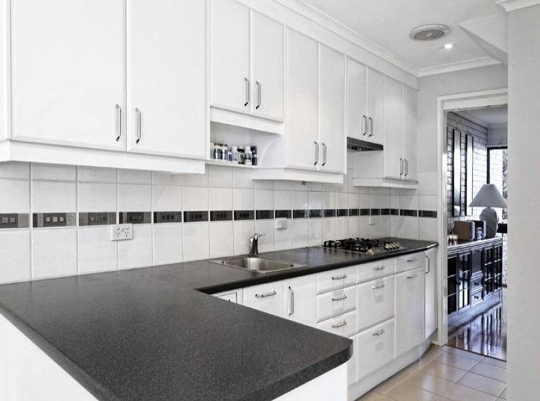 12/4-8 Kireep Road, Balwyn image 4