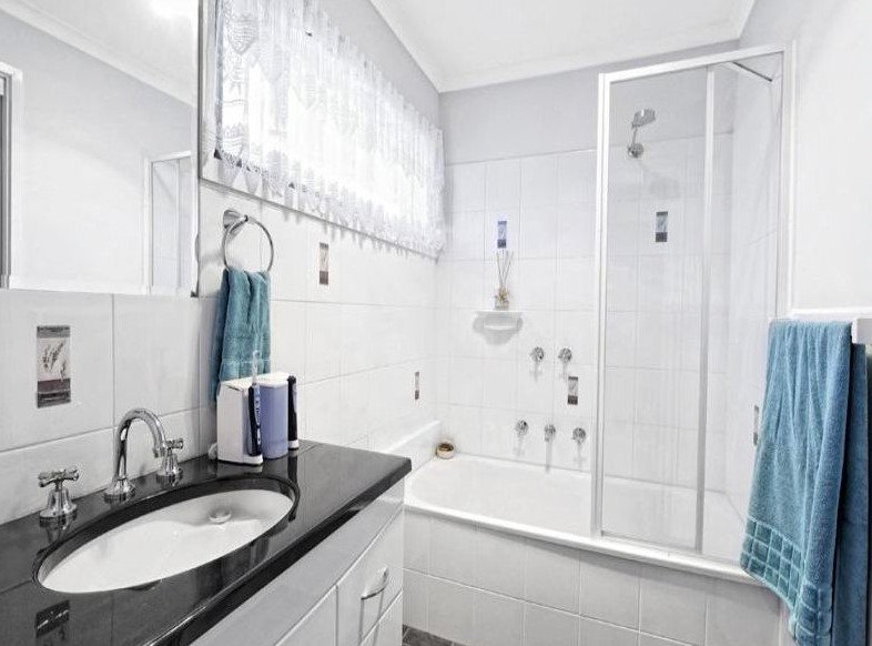 12/4-8 Kireep Road, Balwyn image 6