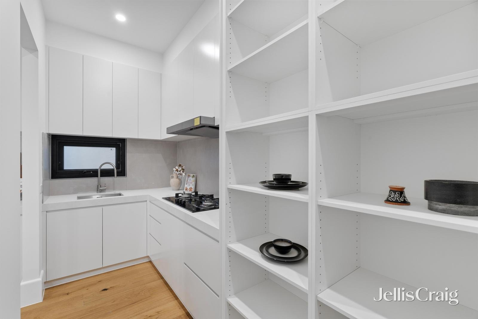 1/24 Blue Hills Avenue, Mount Waverley image 7