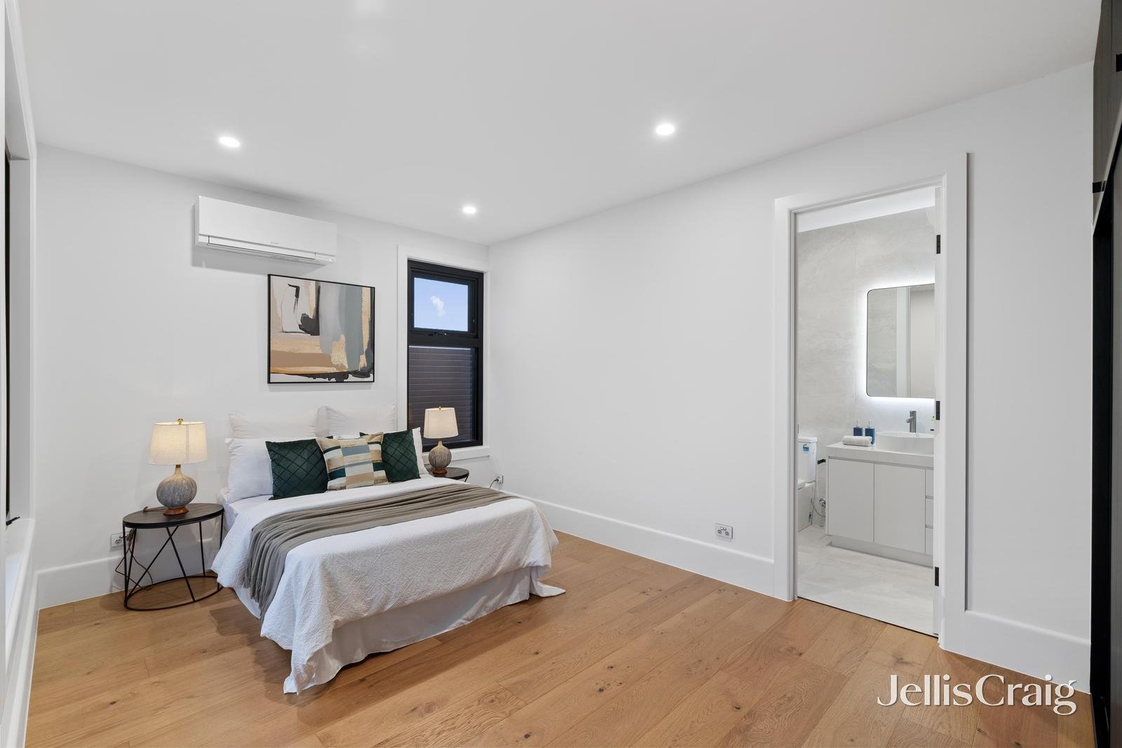 1/24 Blue Hills Avenue, Mount Waverley image 8