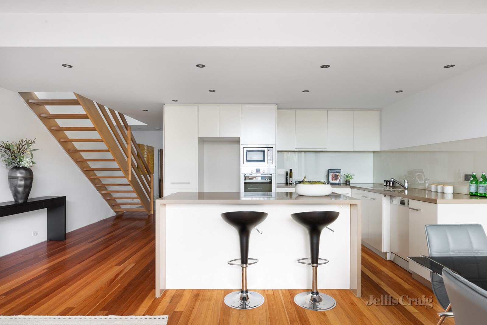 124 Buckingham St, Richmond image 1