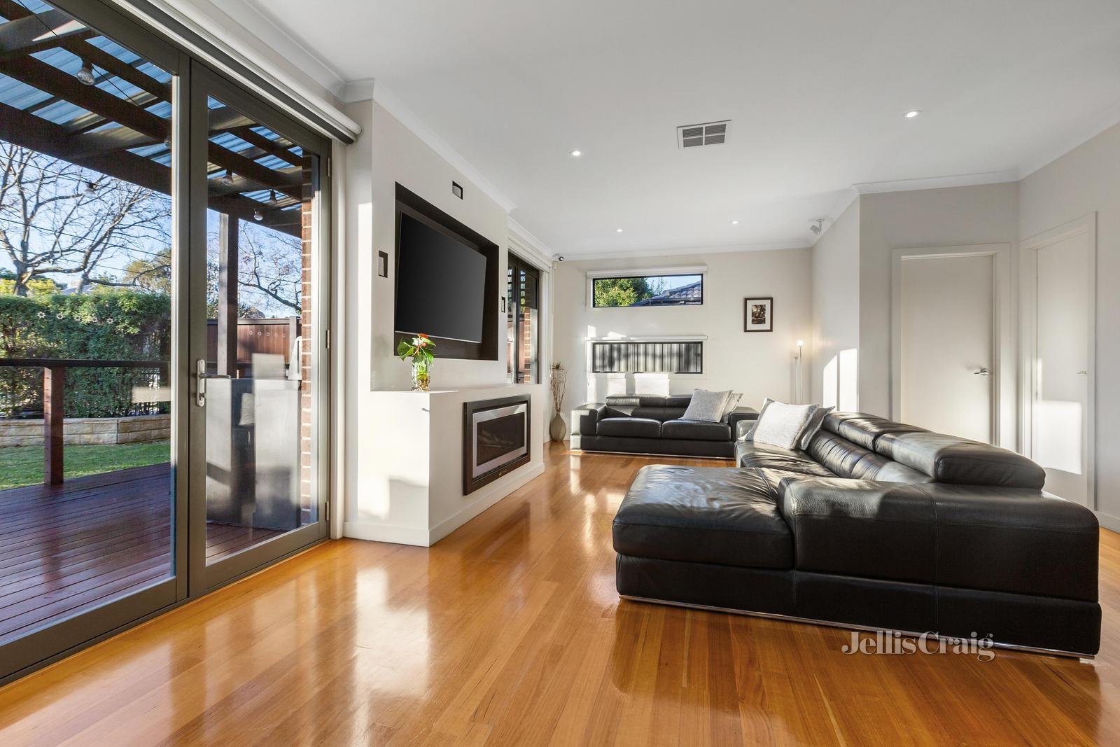 1/24 Carween Avenue, Mitcham image 2