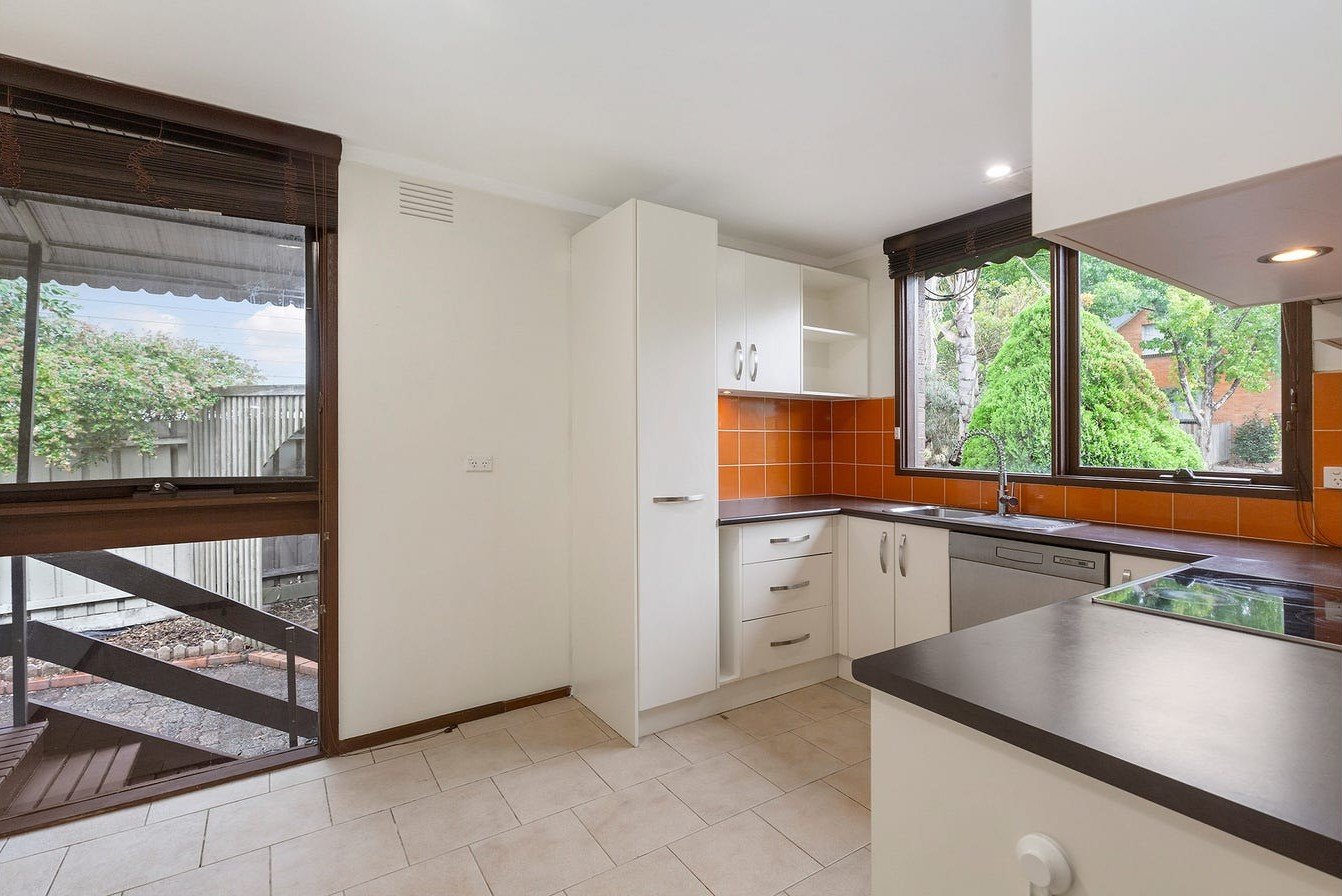 1/24 City Road, Ringwood image 3