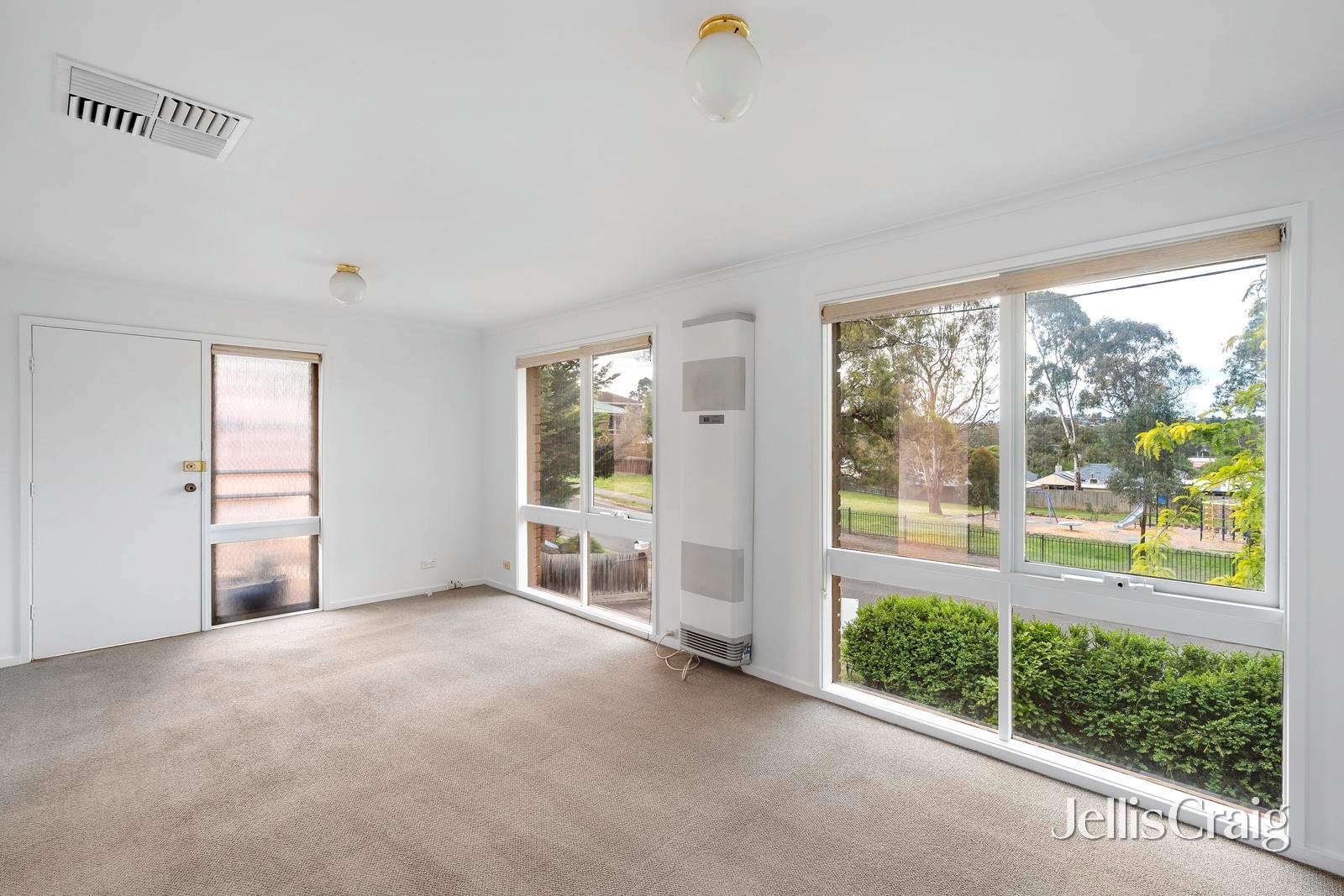 1/24 Coniston Street, Diamond Creek image 3