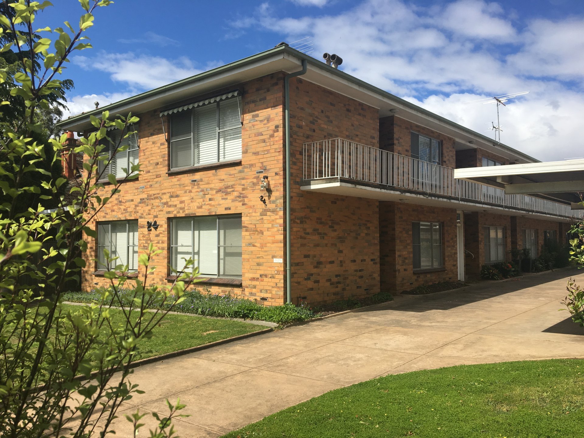 1/24 Highbury Grove, KEW VIC 3101