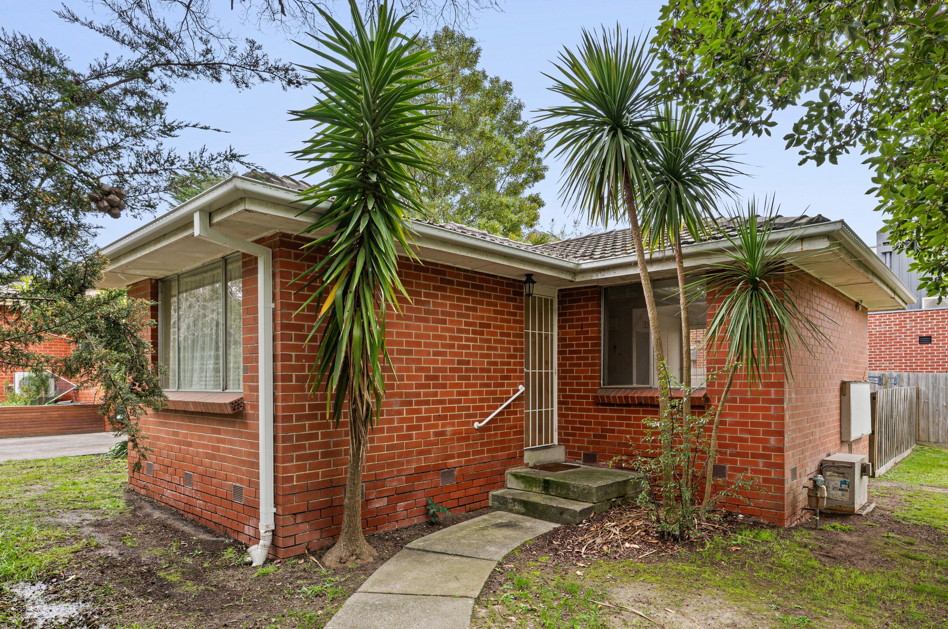 1/24 Lusher Road, Croydon image 2
