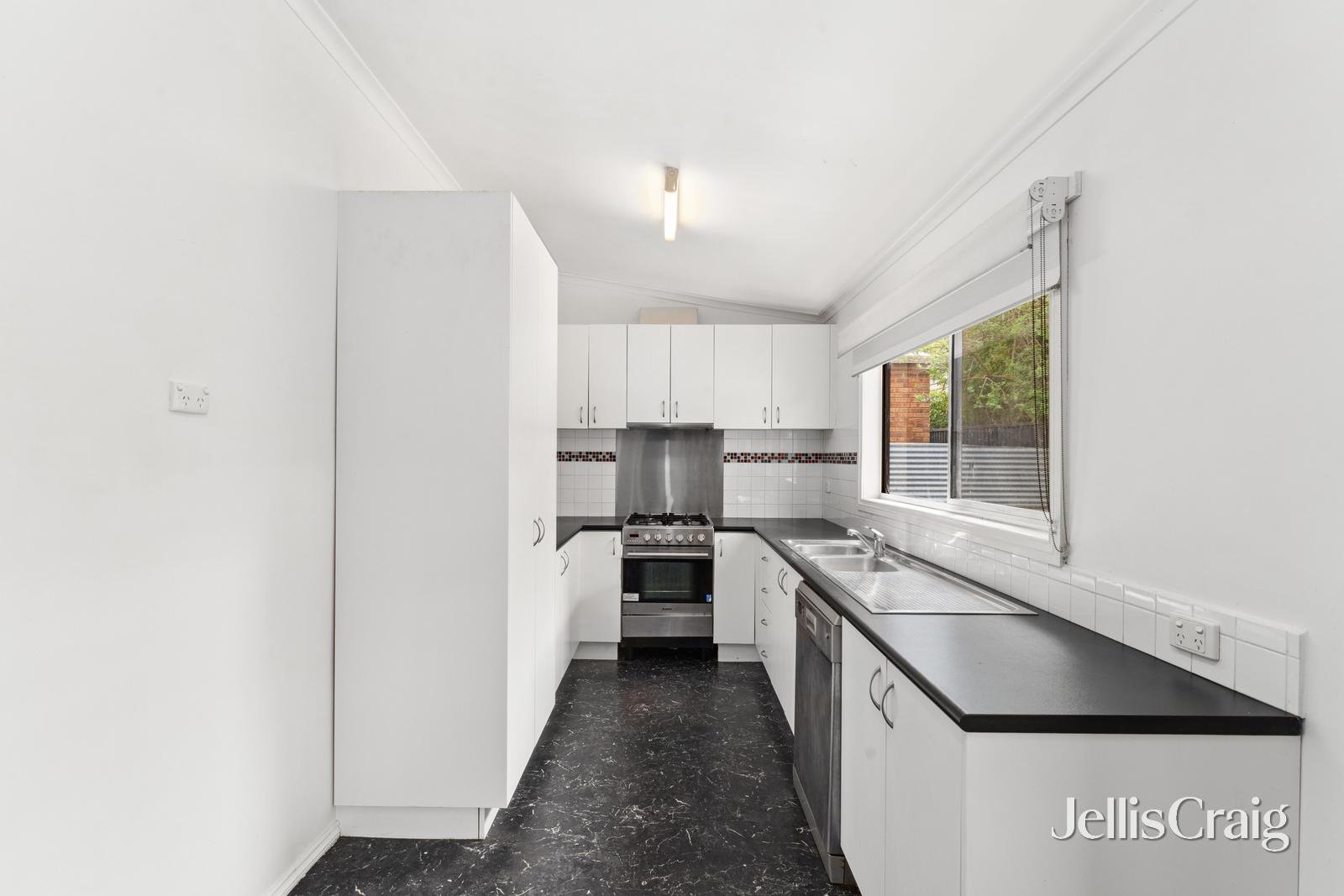 124 Lyons Street North, Ballarat Central image 5