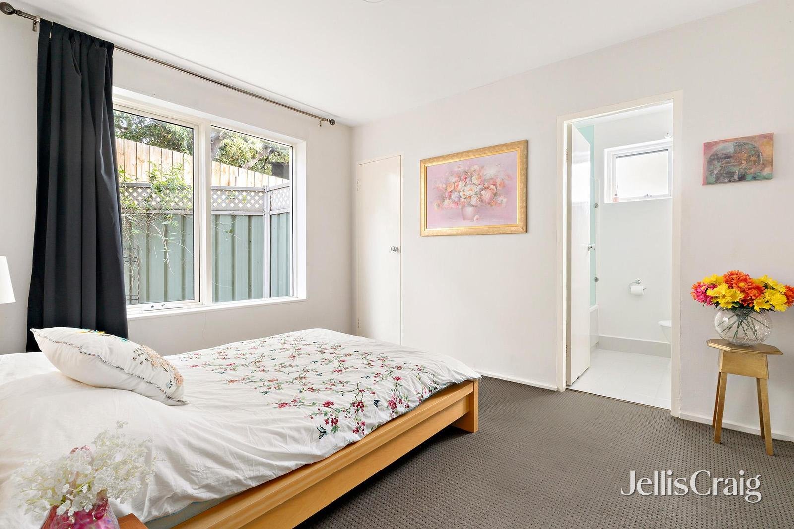 1/24 Ormond Road, Ascot Vale image 5