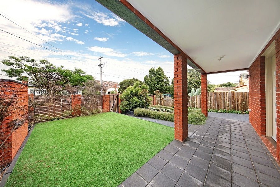 1/24 Prince Edward Avenue, Mckinnon image 1