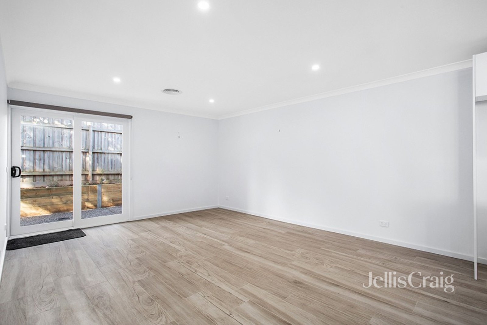1/24 Rattray Rd, Montmorency image 2