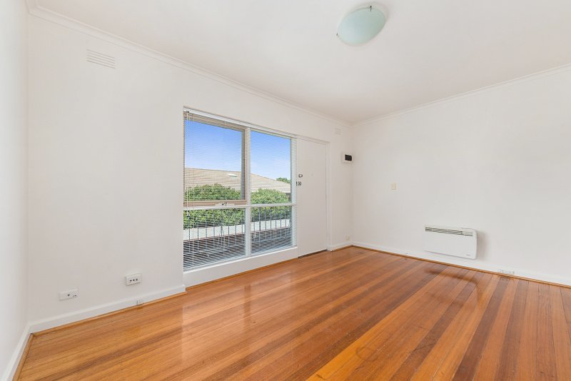 12 / 4 Rosedale Avenue GLEN HUNTLY, VIC 3163