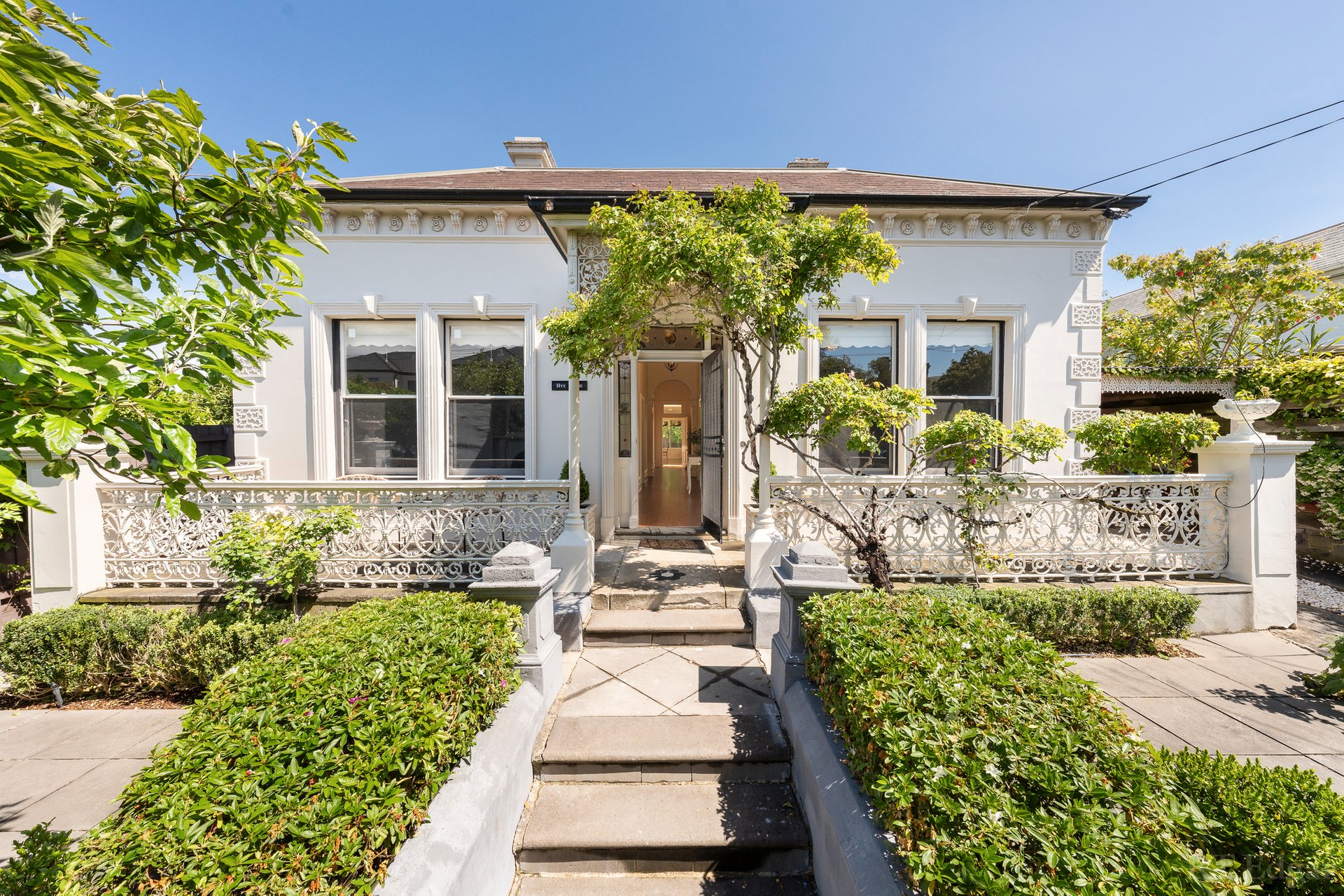 Property Gallery - Main Image