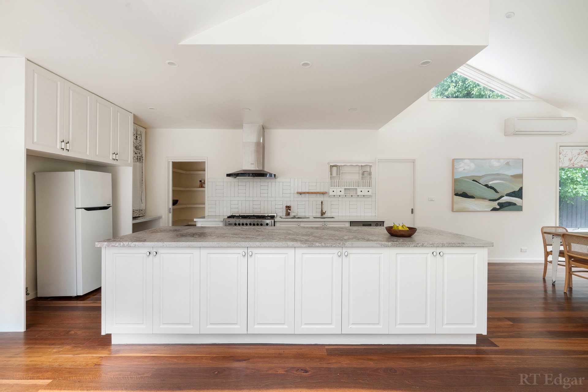 Property Gallery Thumbnail 5