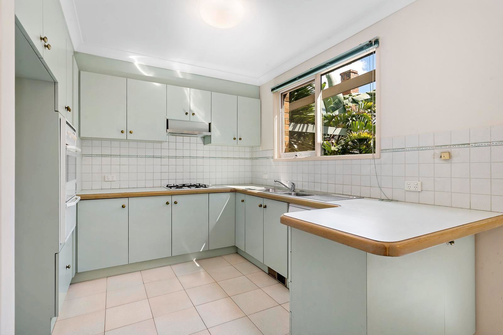 Property Gallery Thumbnail 4