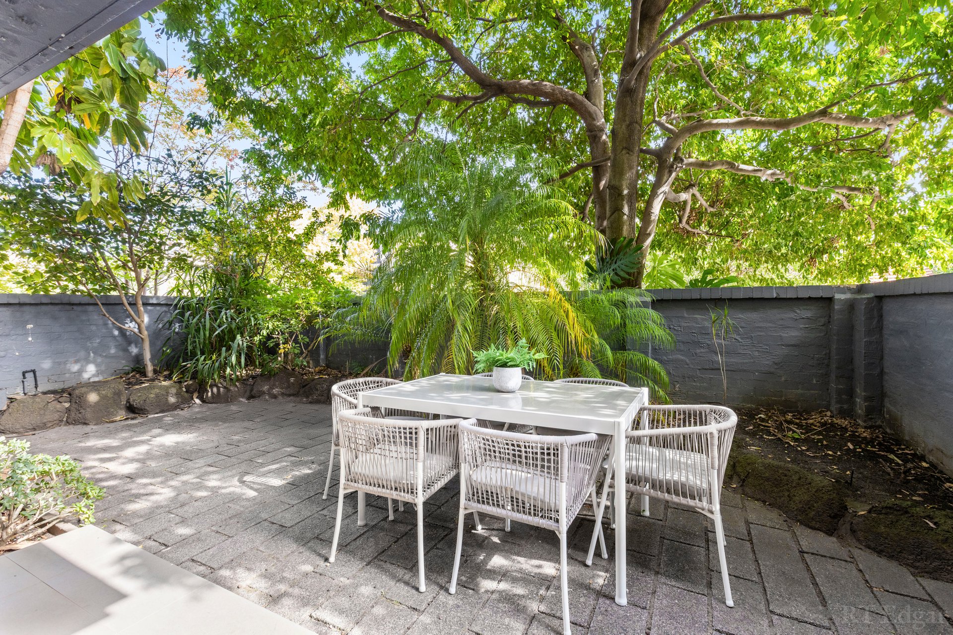 Property Gallery Thumbnail 9