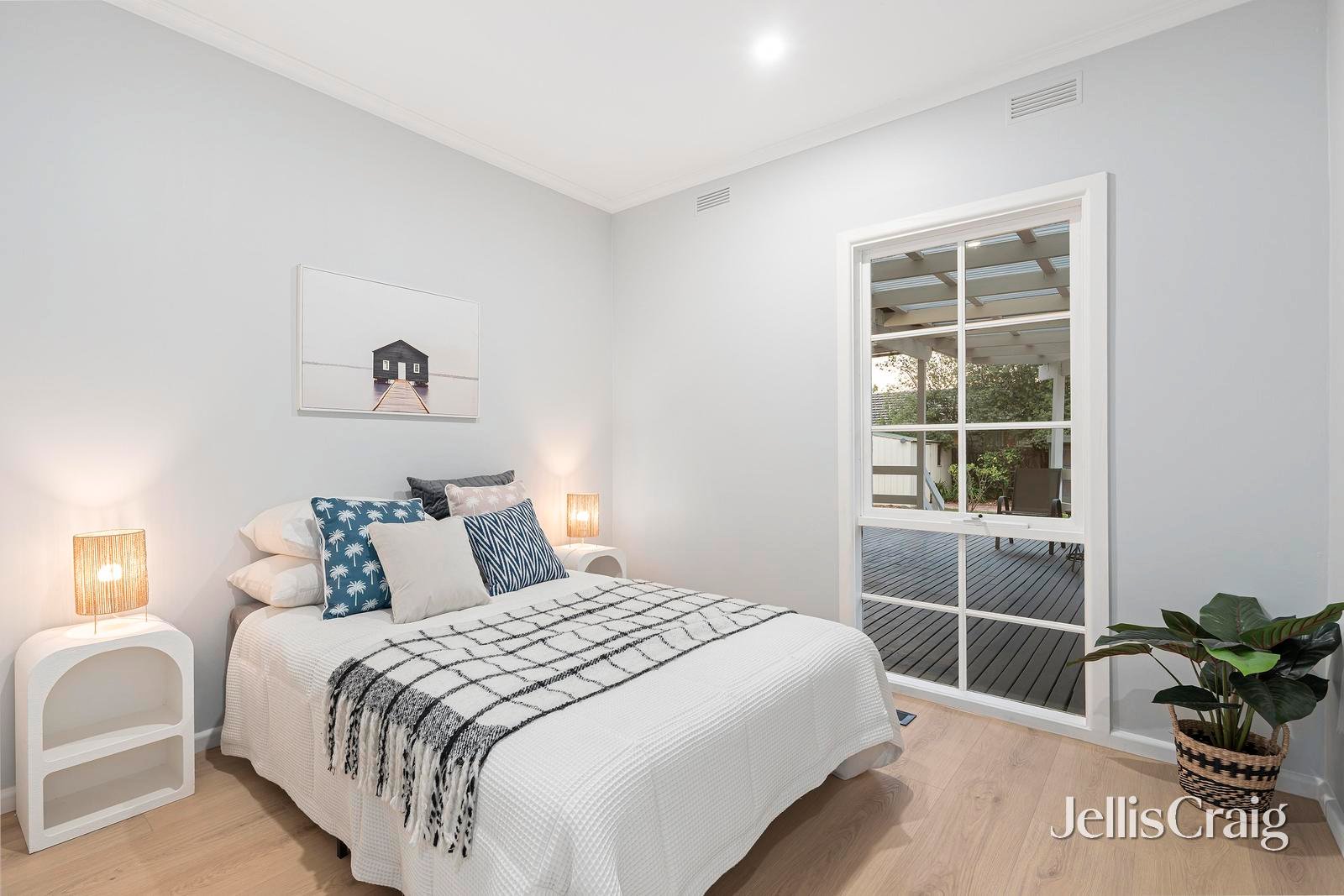 124 Wantirna Road, Ringwood image 12