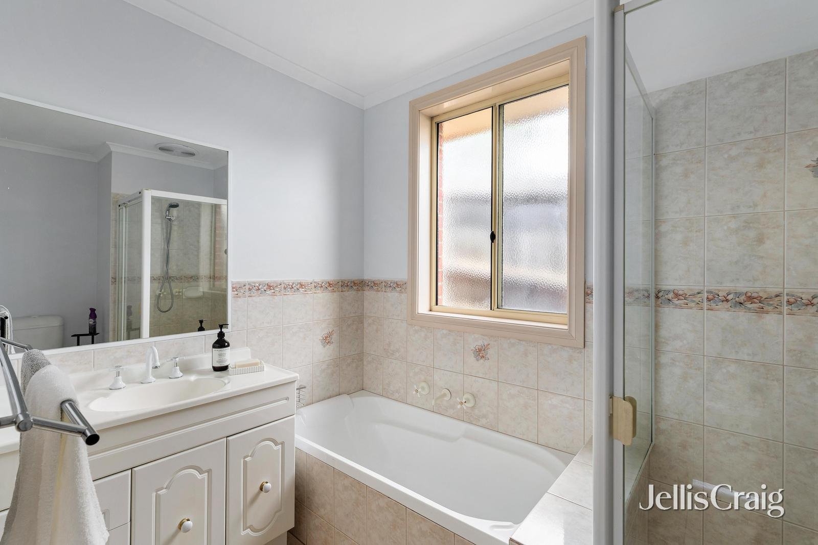 1/24 Wilson Avenue, Montmorency image 10