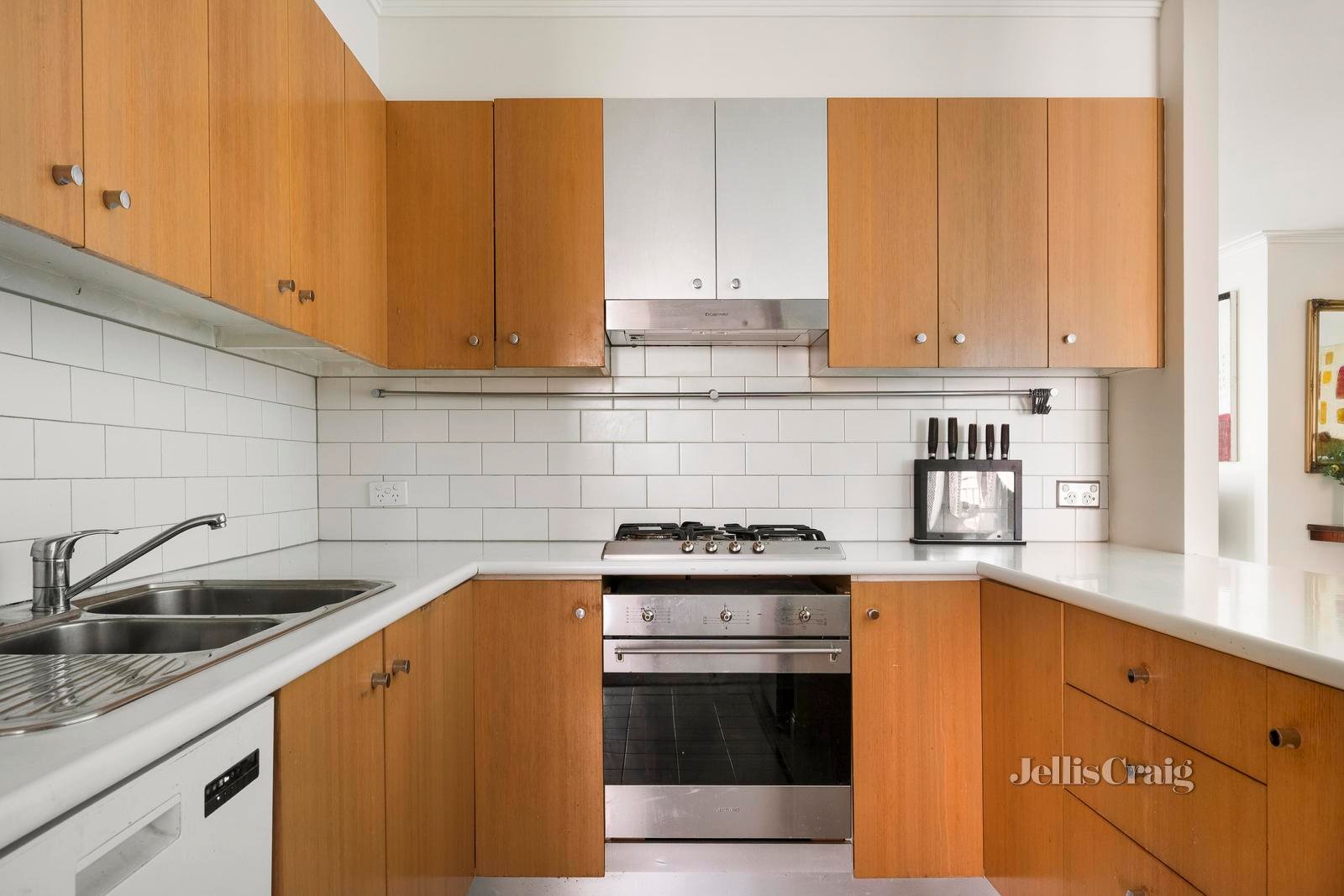 12/400 Victoria Parade, East Melbourne image 3