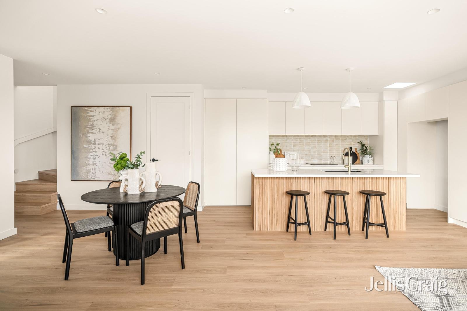 1/241 Nepean Highway, Seaford image 5