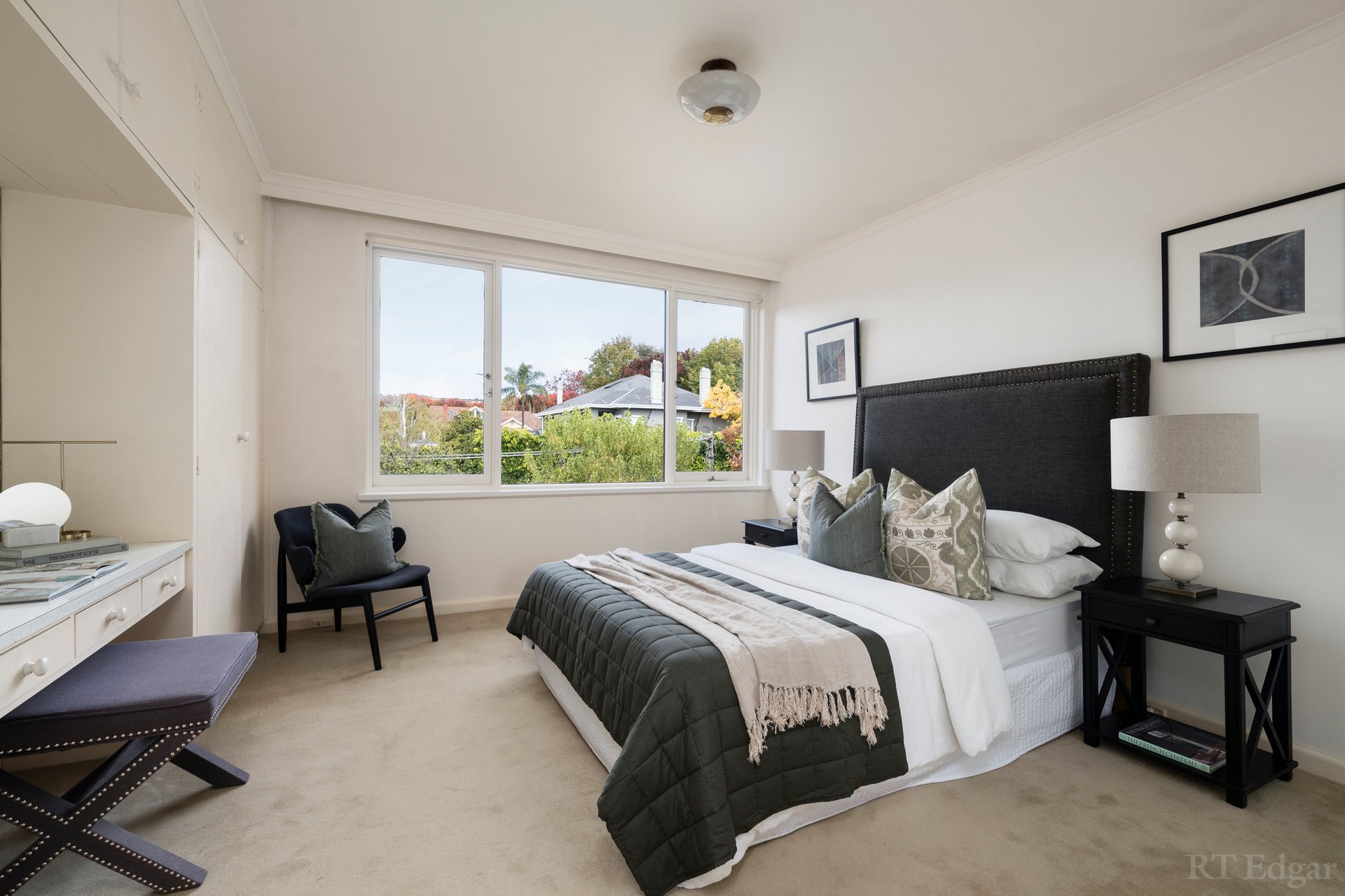 Property Gallery Thumbnail 8