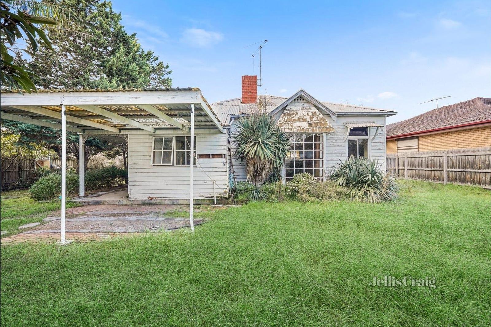 1242A Centre Road, Clayton South image 9
