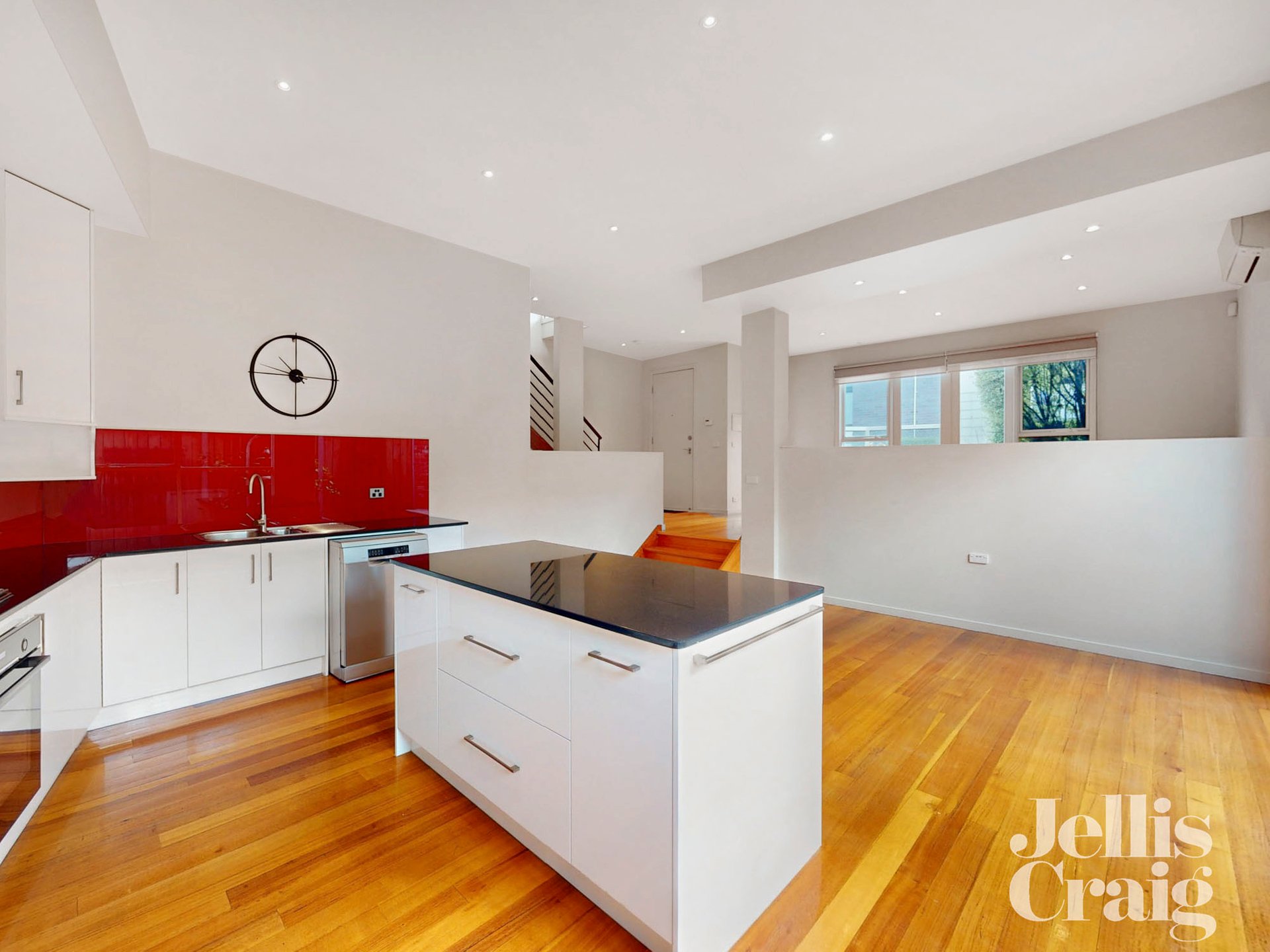 1/245 Adderley Street, West Melbourne image 2