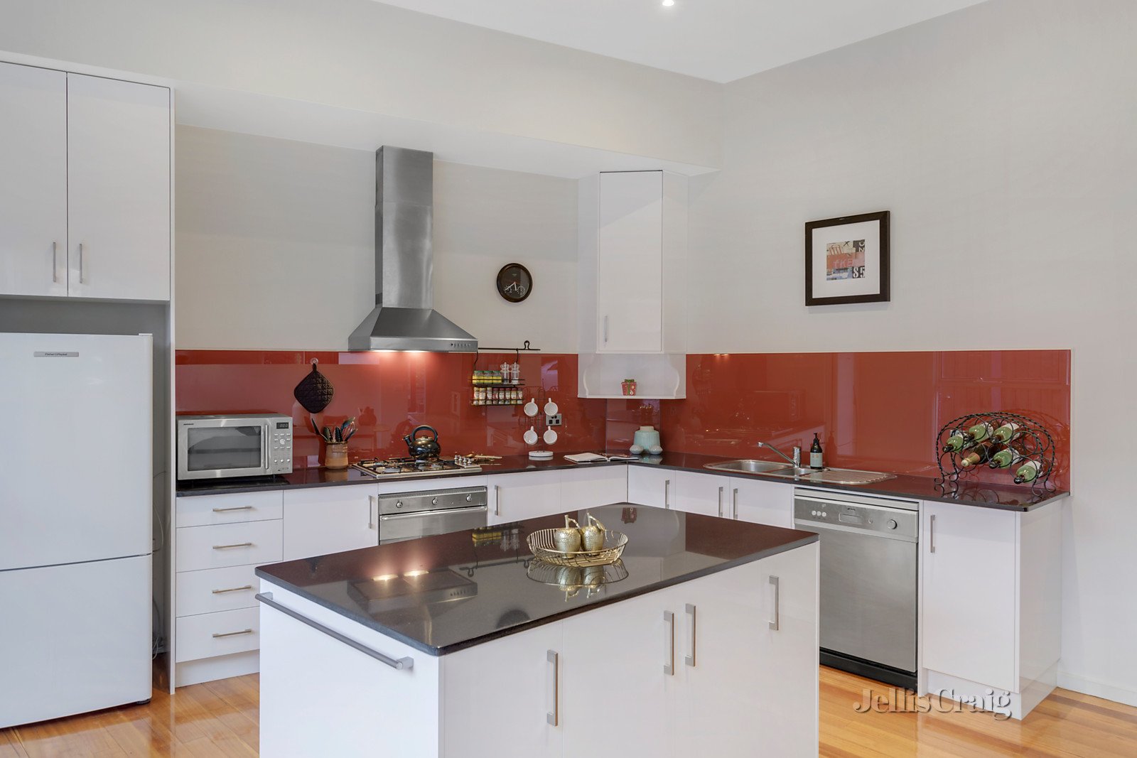 1/245 Adderley Street, West Melbourne image 3