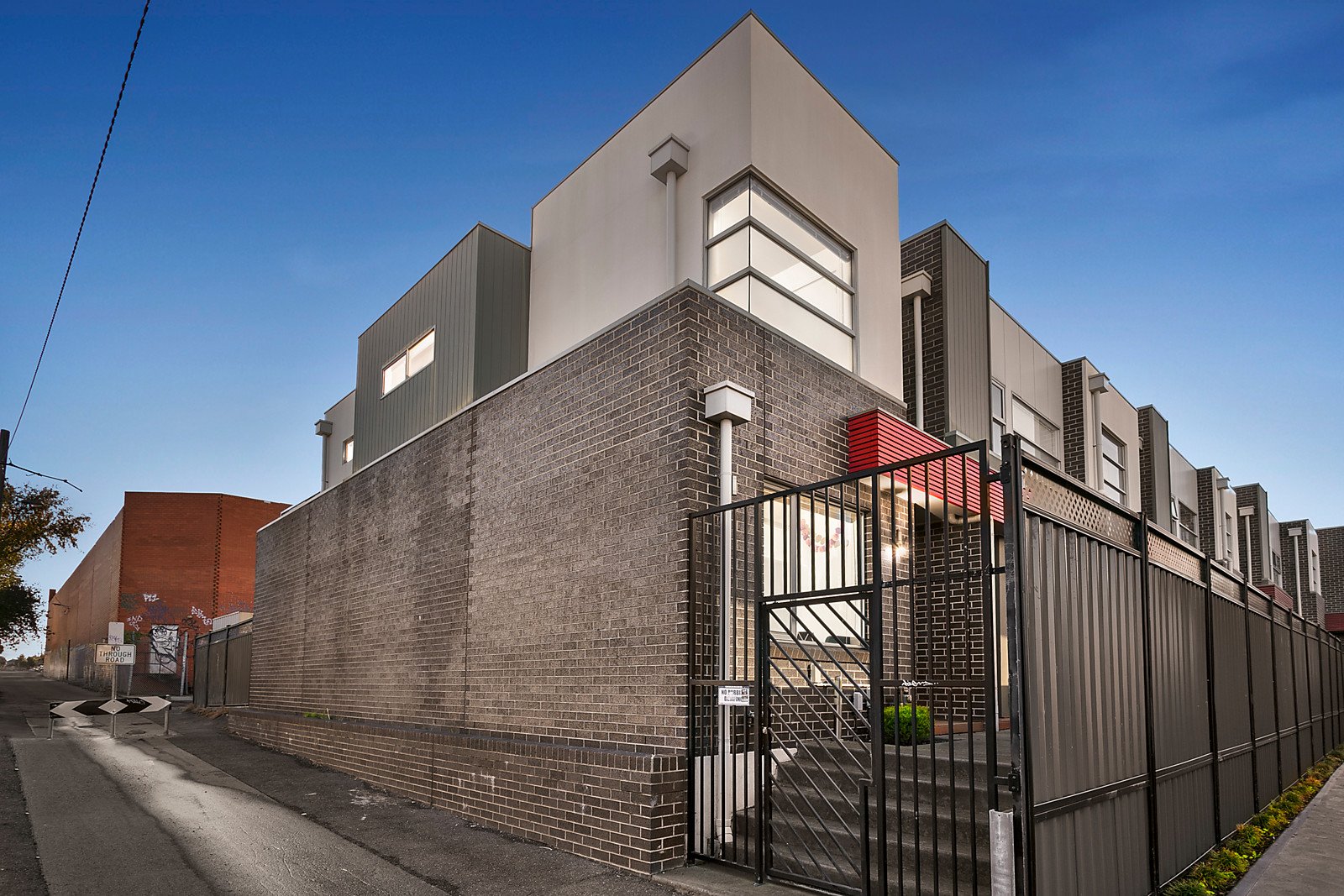 1/245 Albion Street, Brunswick VIC 3056