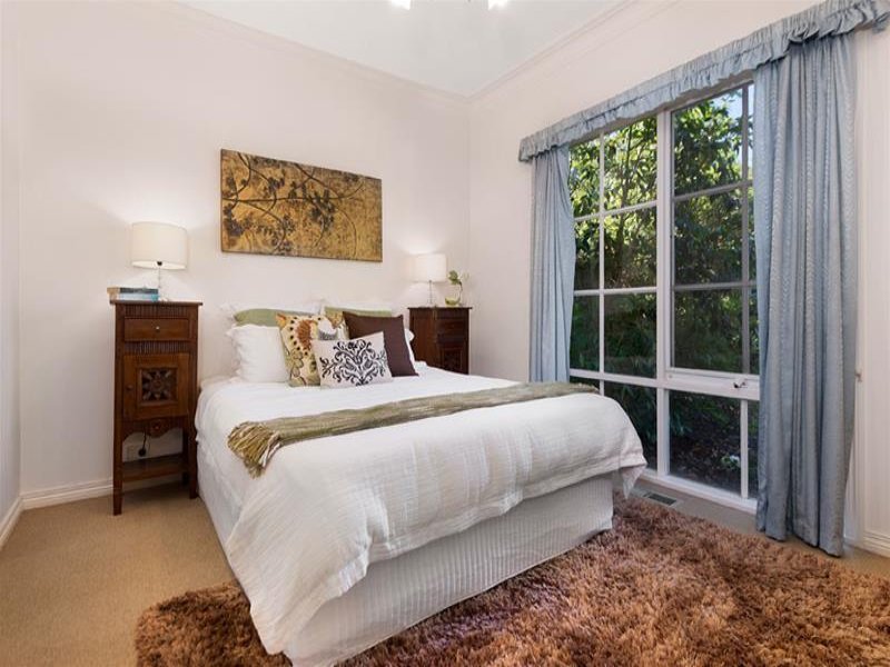1/247 Highfield Road, Camberwell image 1