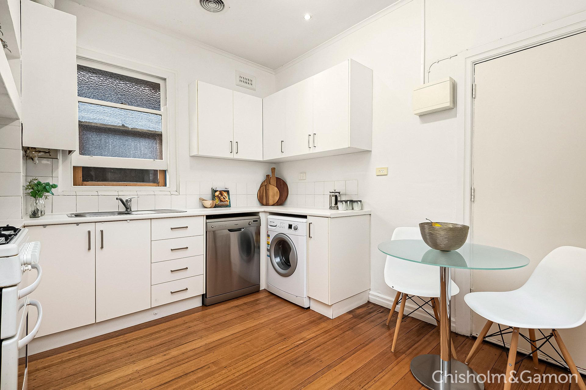 12/49 Acland Street, St Kilda image 3