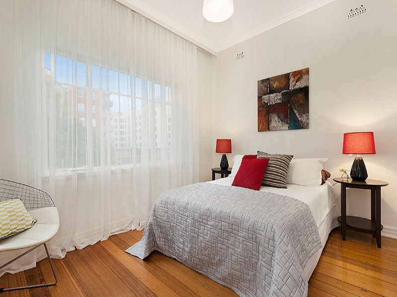 12/49 Acland Street, St Kilda image 5